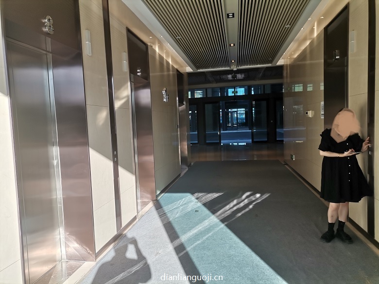电梯厅